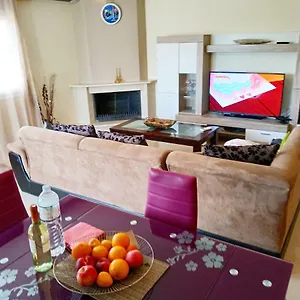 https://apt-lux-stars.hotelschalkidiki.net